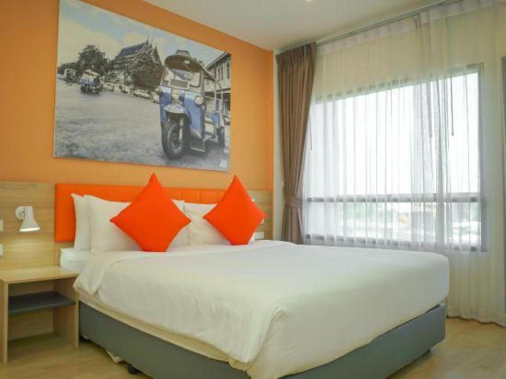 7 Days Premium Don Meaung Airport