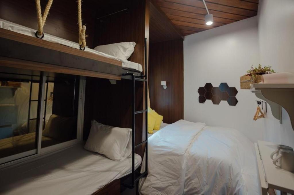 Oyo 895 The Onion Hotel Bangkok