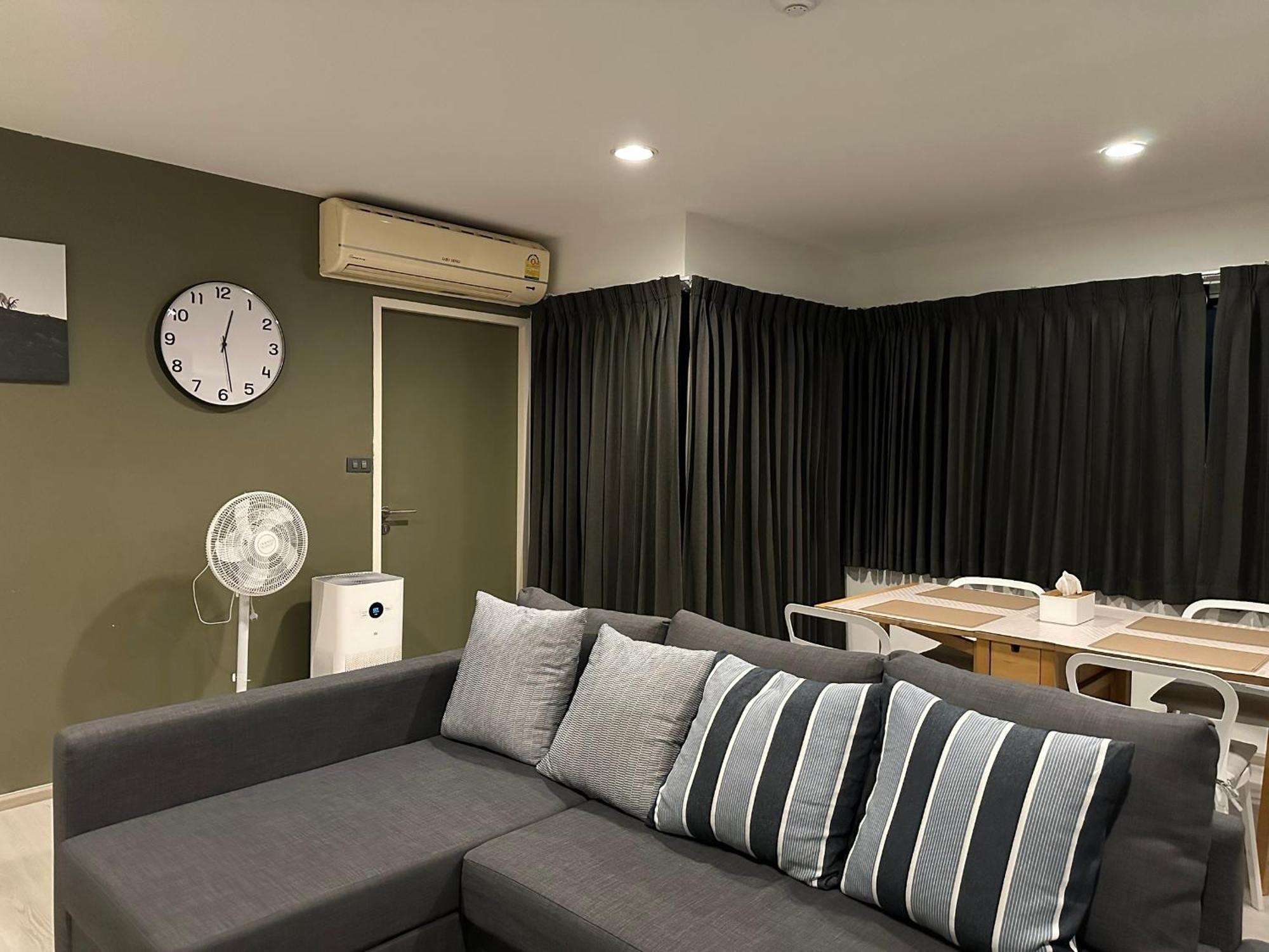 Condo, 6-min Walk To Bts, Wifi, Near Iconsiam And River