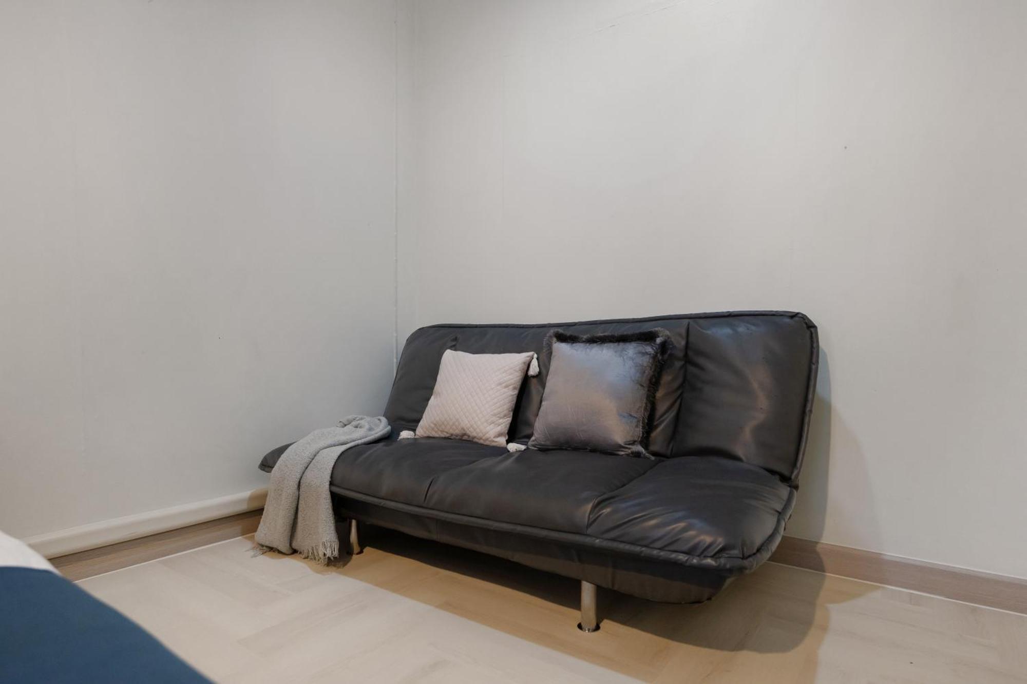 4br House Mrt Subway 250m Chatujak Market Wi-fi *
