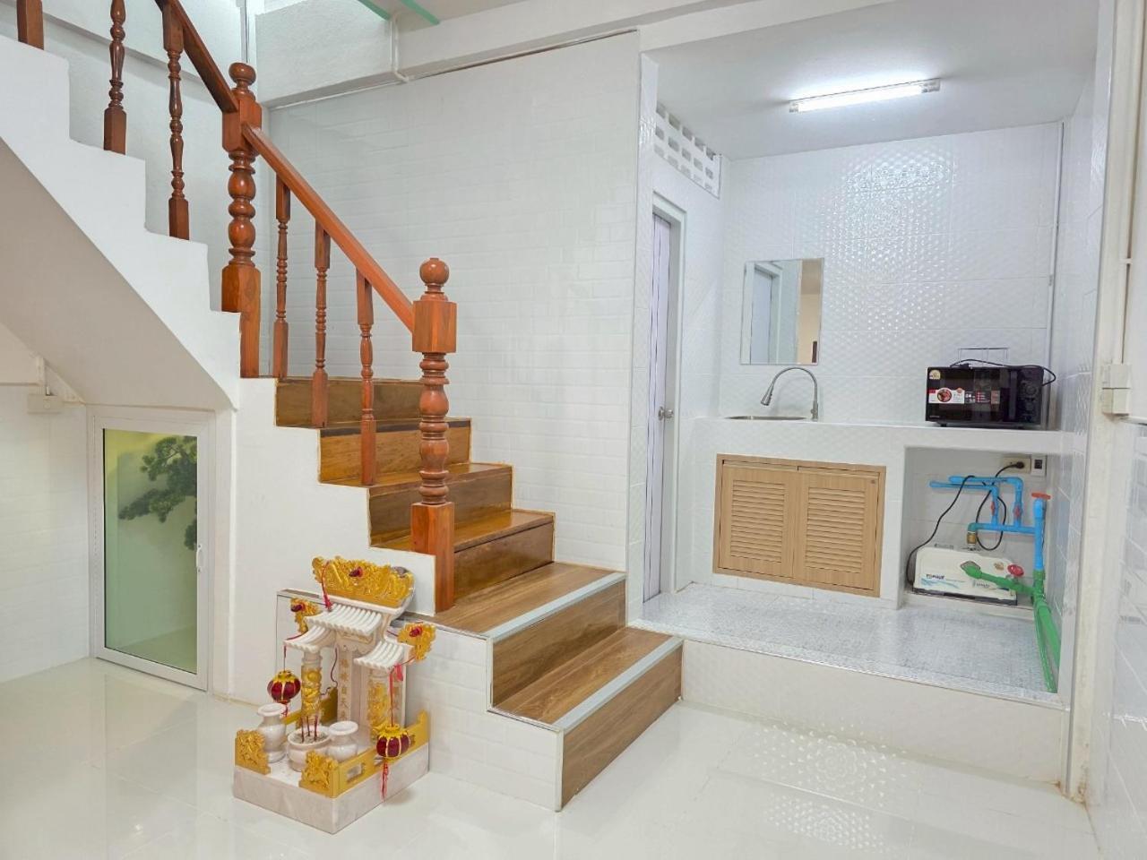Nan Square Ii Guest house Bangkok