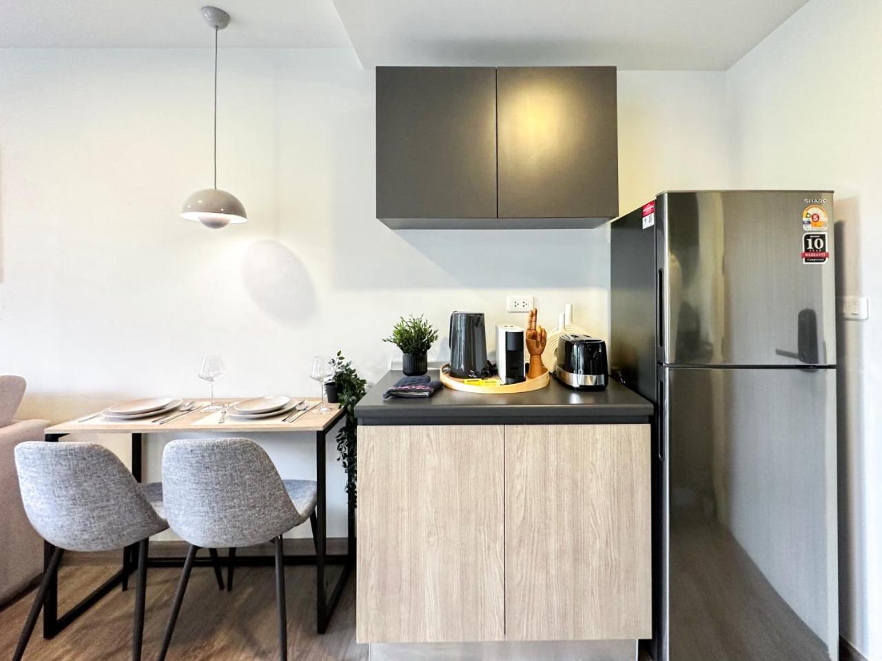 Apartment Serene Tropical 1br - Ultra Fast Wifi - Sathorn Bangkok