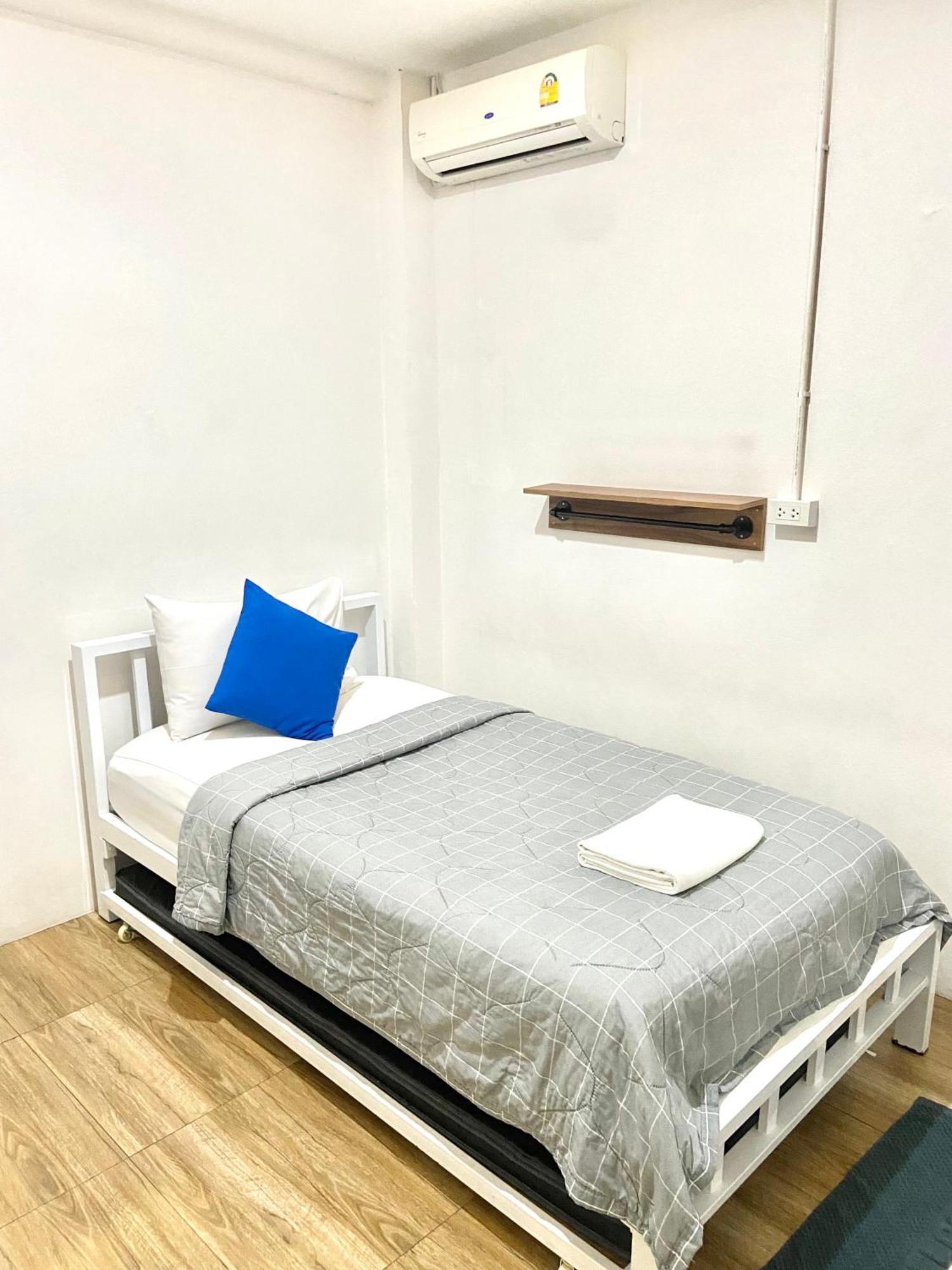 Dragon Xiv Hostel Bangkok