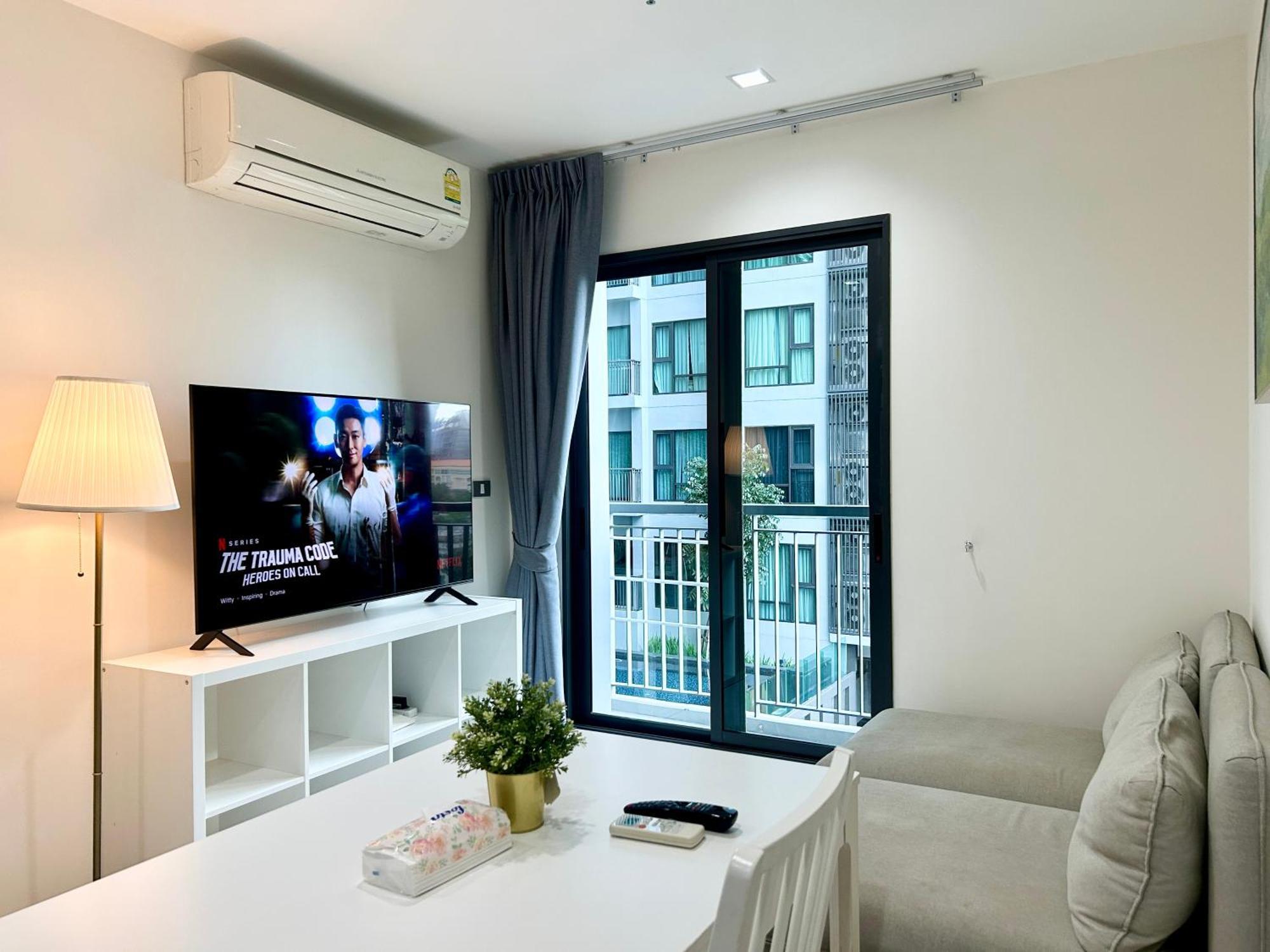 Apartment Rhythm Sukhumvit 36 Two Bedrooms Bangkok