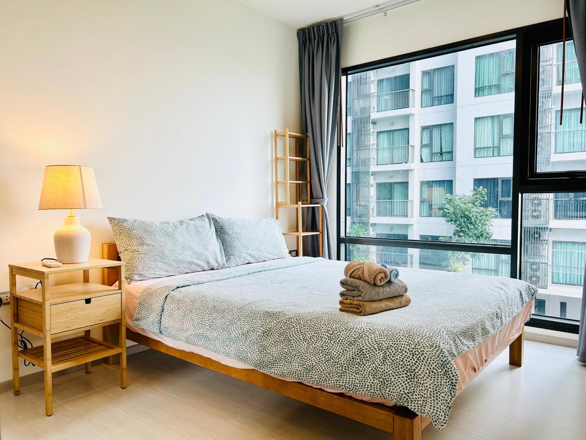 Rhythm Sukhumvit 36 Two Bedrooms * Bangkok