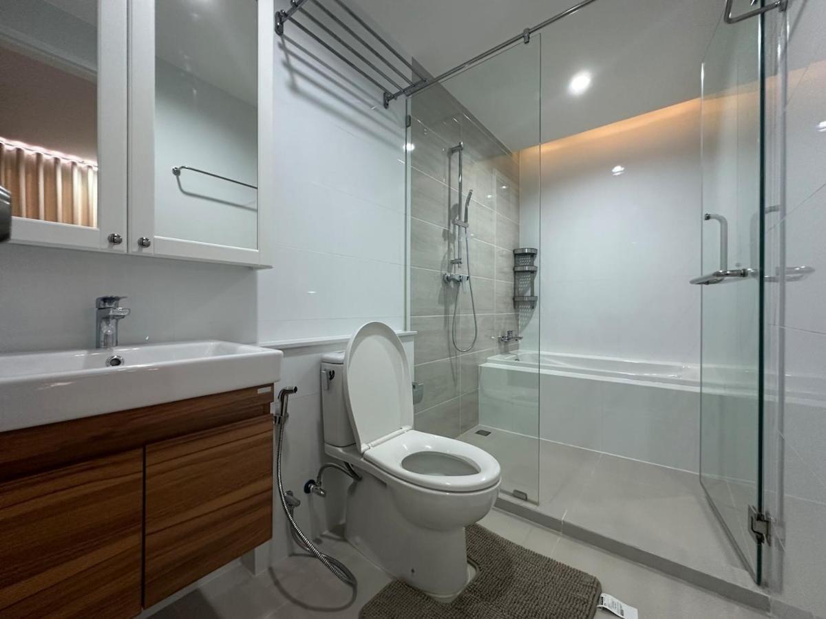 Apartment 6th Avenue Sukhumvit Bkk 301 Bts Asoke Nana Mrt Bangkok