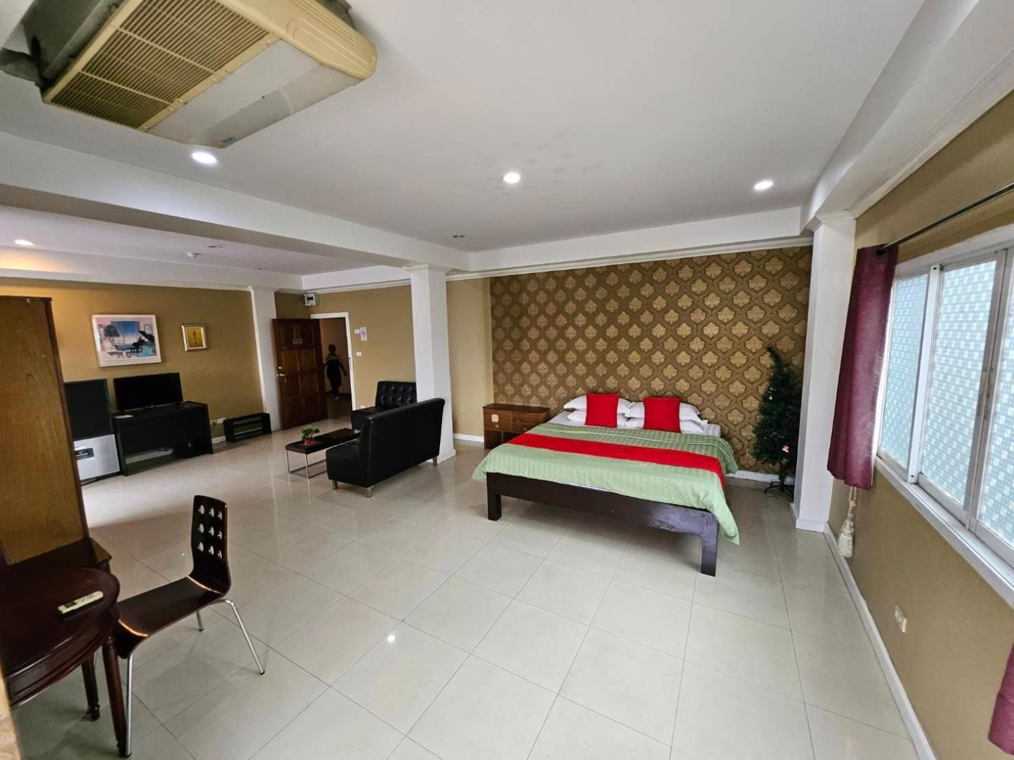Royal Pimand Hotel 3*