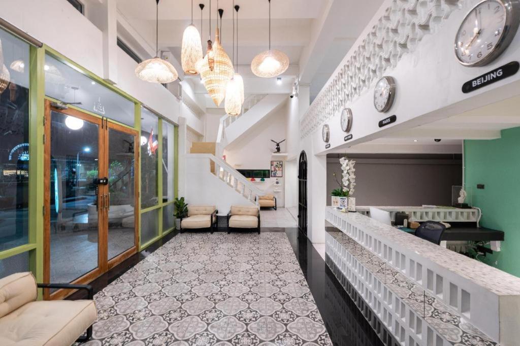 Hotel Kowtha Rivertel