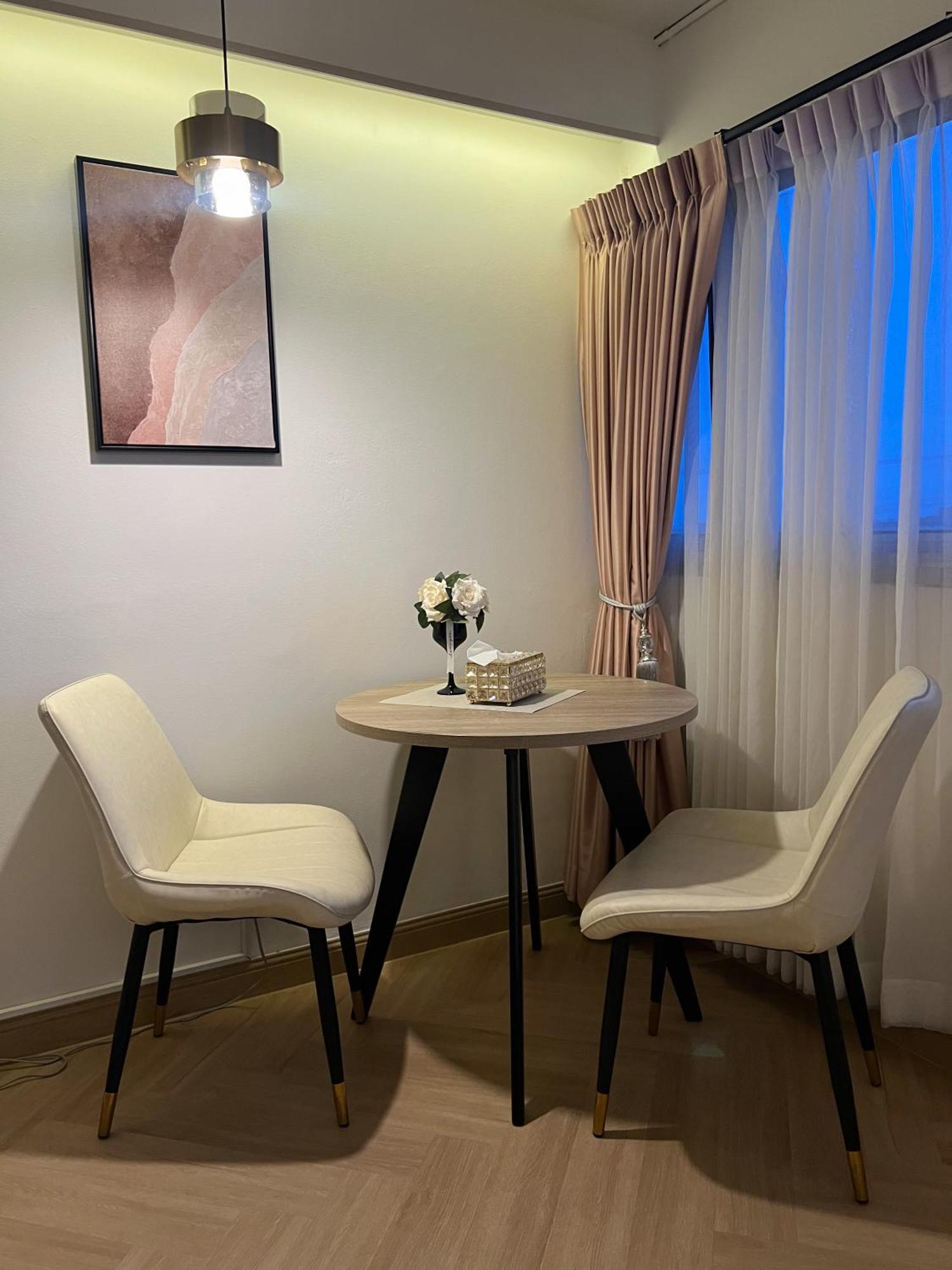 Apartment Lazy House At Impact Muangthong Bangkok