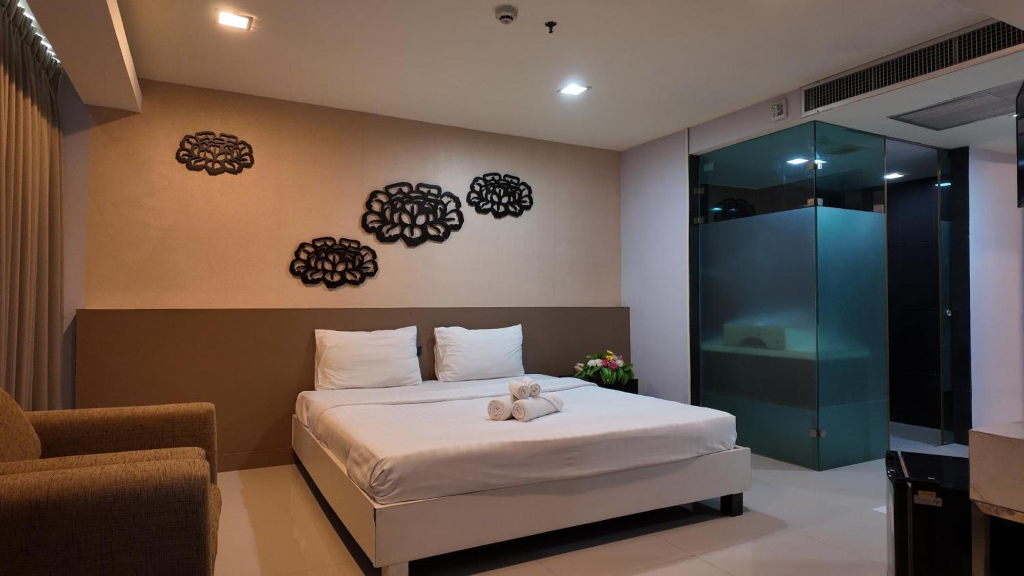The Solac At Srinakarin Hotel Bangkok