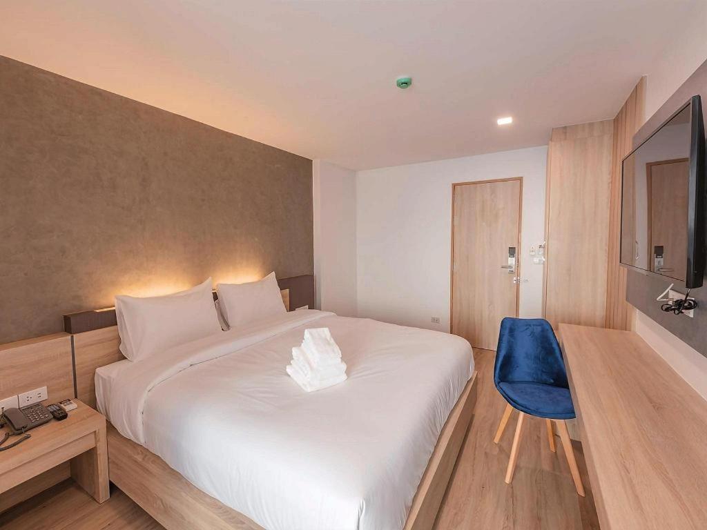 B2 Huai Khwang Premier Hotel 3*