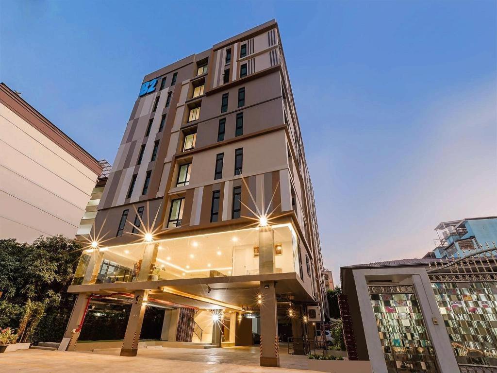 B2 Huai Khwang Premier Hotel 3*