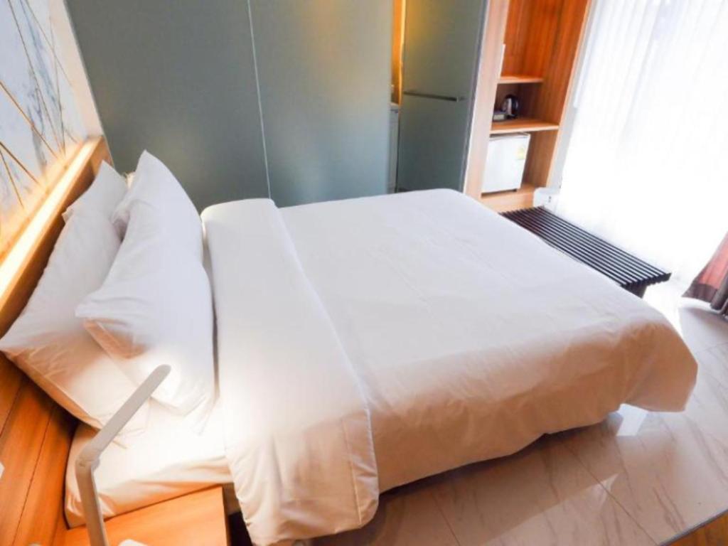 Pinnacle Dream Hotel 3*