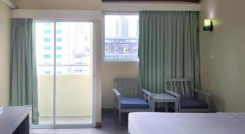 J Two S Pratunam Hotel 2*