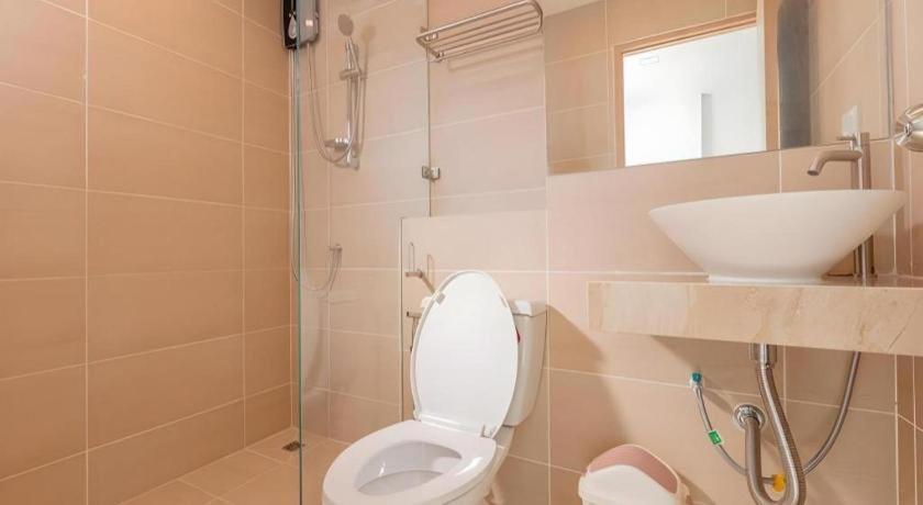 Hotel B2 Huai Khwang Premier 3*
