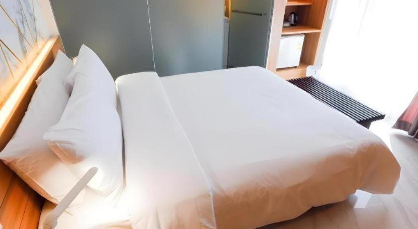 Pinnacle Dream Hotel