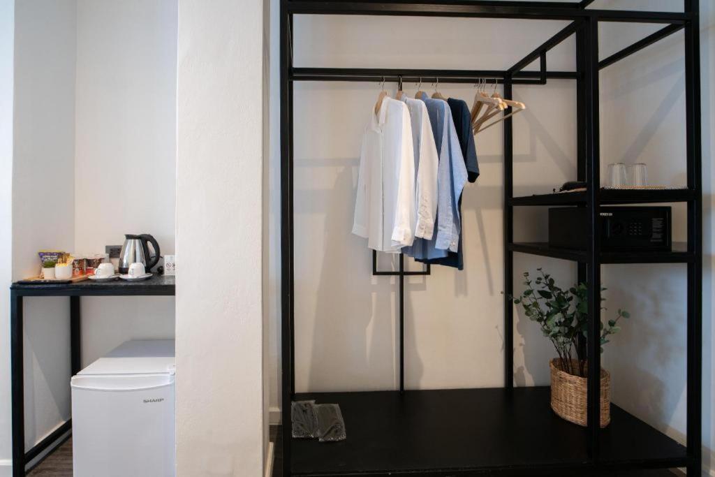 Kowtha Rivertel 3*