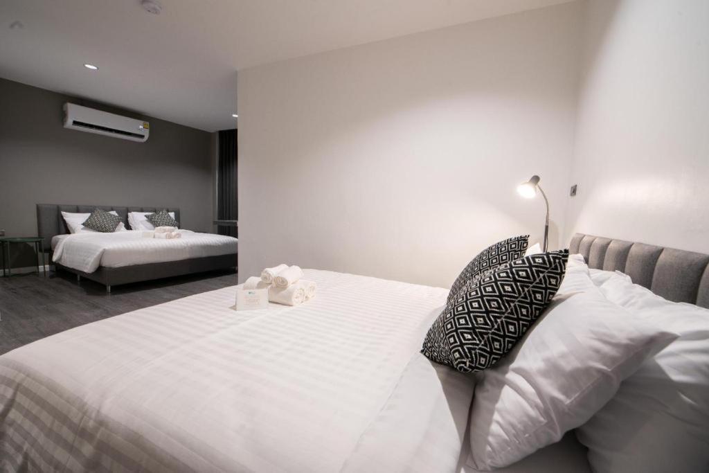 Hotel Kowtha Rivertel