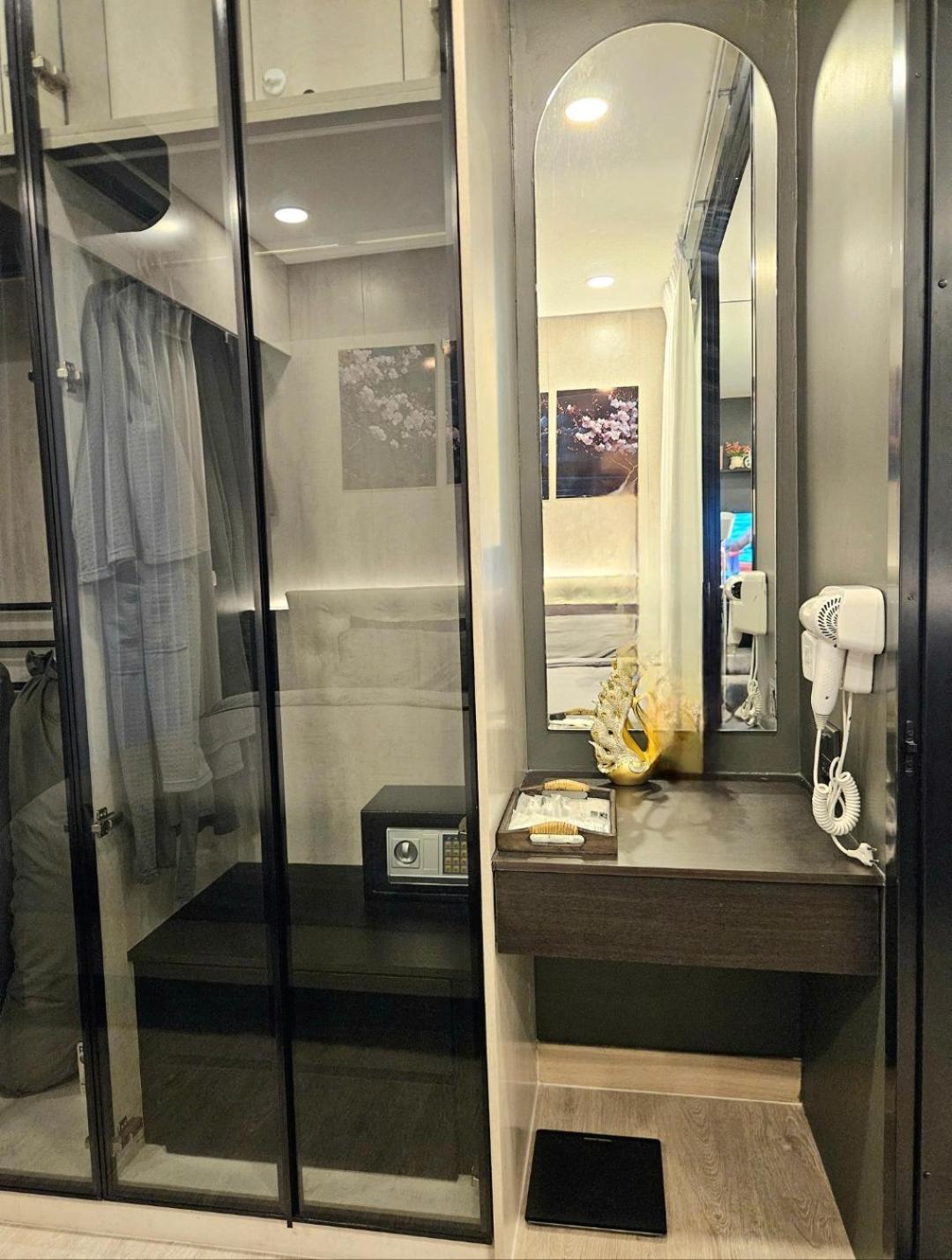 Free Airport Pick Up ! 12th Floor Cozy Room, 5 Mins Walk To Iconsiam & Bts Aparthotel Bangkok