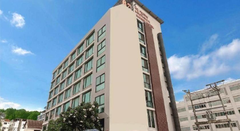 B2 Srinakharin Boutique & Budget Hotel 3*