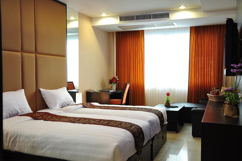 Le Platinum Residency 2*