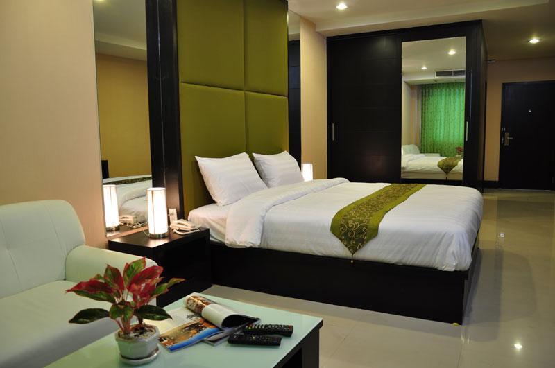 Hotel Le Platinum Residency