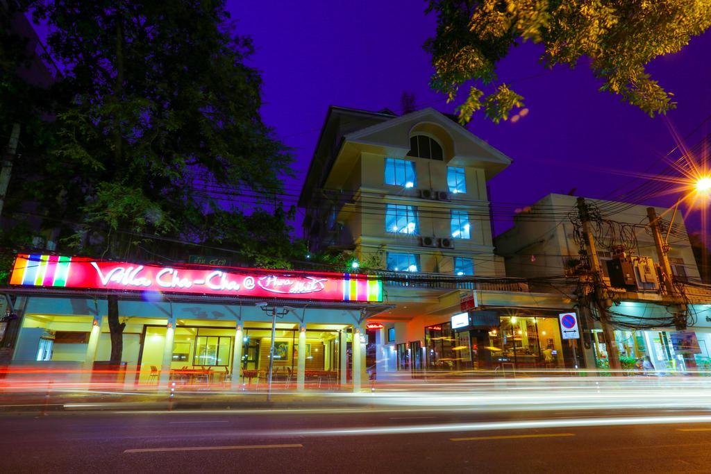 Cha-cha Phraathit Bangkok