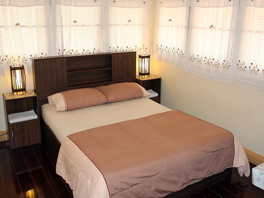 Ferienhaus Private - Pool & Garden - Family Friendly - Center