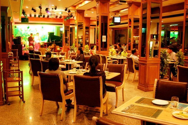 Hotel Royal Pacific