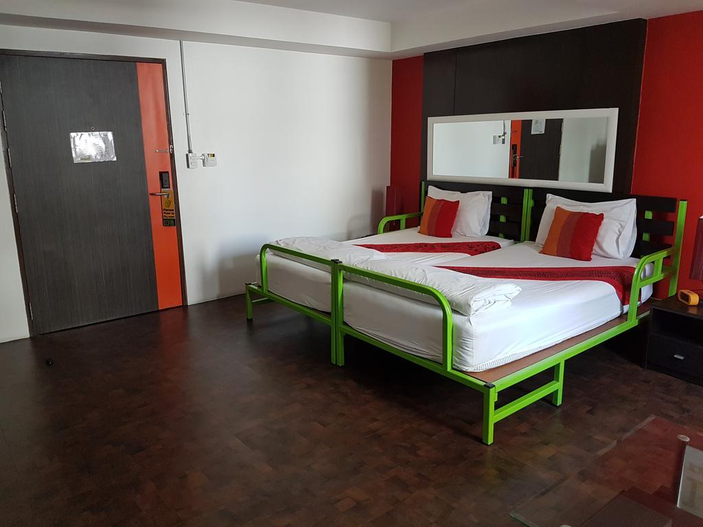 Hostel Saphaipae *