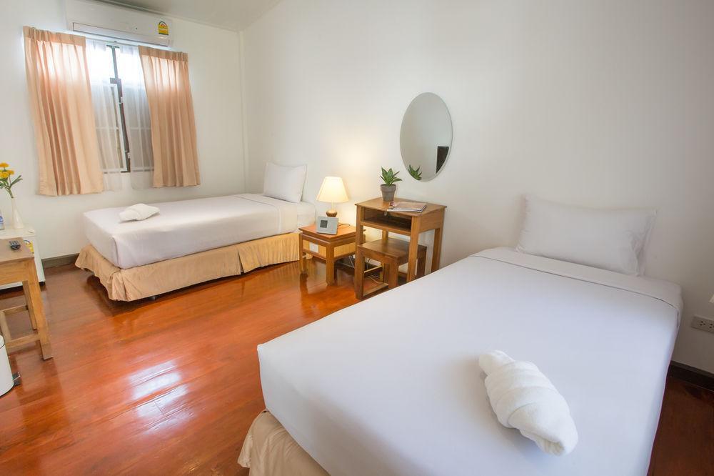 Hotel The Bangkokians City Garden Bangkok