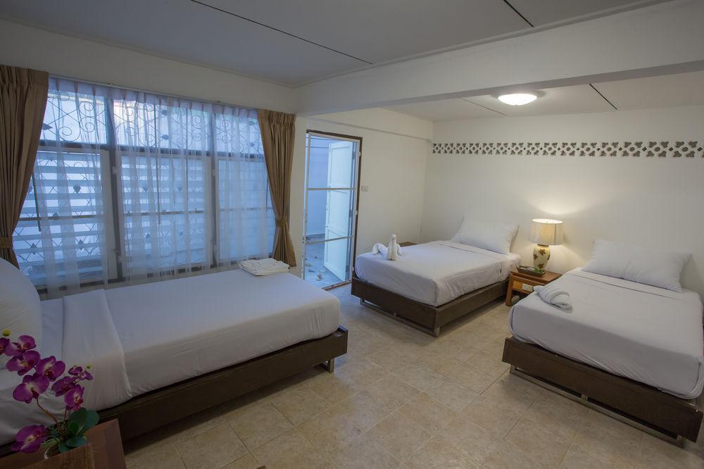 Hotel The Bangkokians City Garden 2*