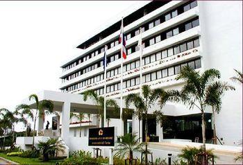 Tinidee Golf Club Hotel Bangkok