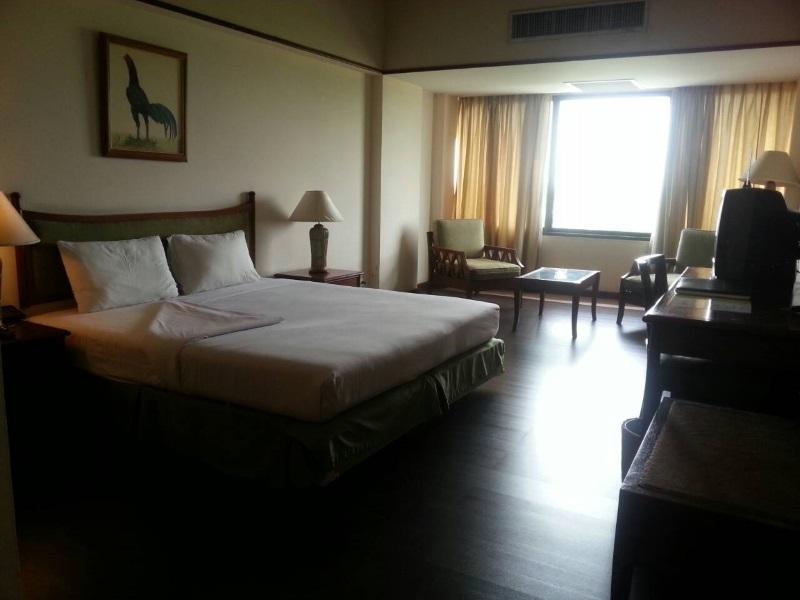 Tinidee Golf Club Hotel