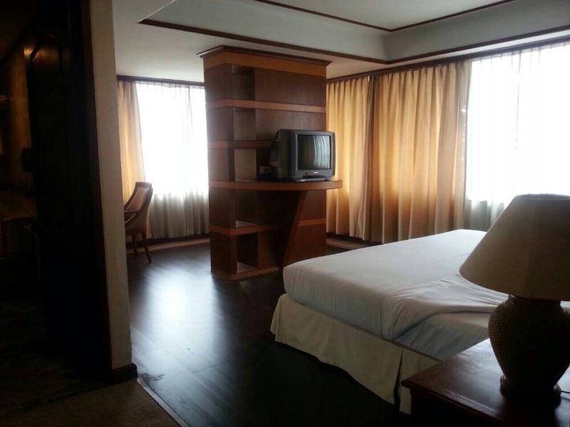 Tinidee Golf Club Hotel
