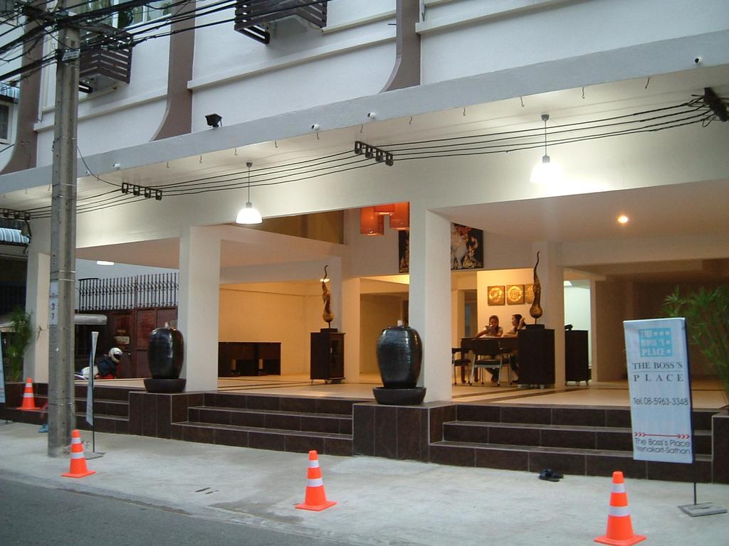 Hotel The Boss's Place Sathorn