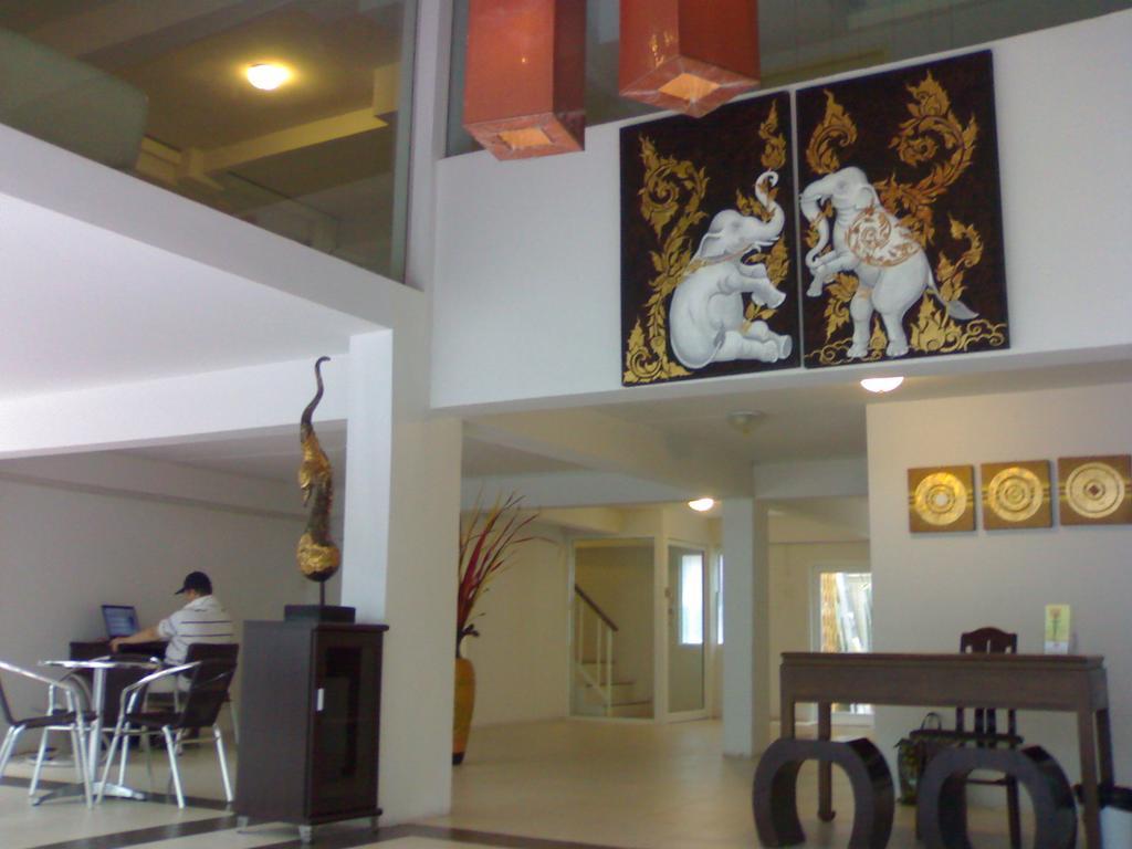 The Boss's Place Sathorn Bangkok
