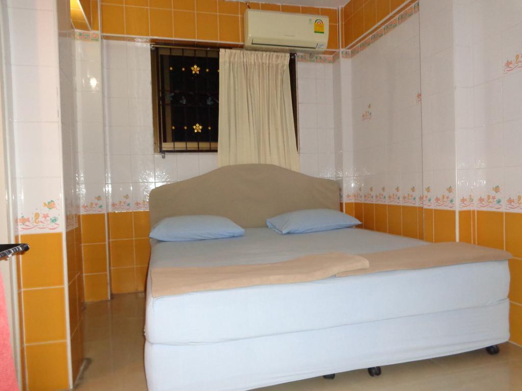 At 2* Bangkok