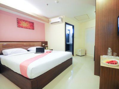 bahay-panuluyan Royal Express