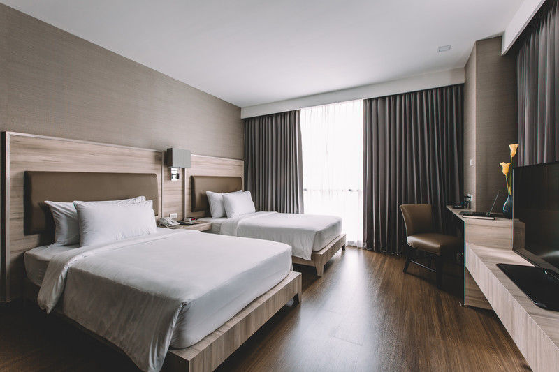Adelphi Hotel Bangkok