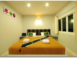 Hotel Baan Chay Namm