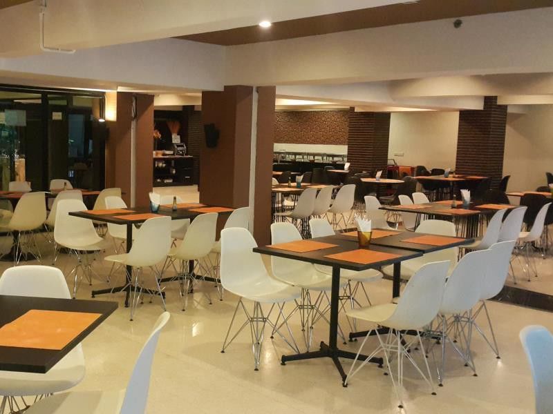 Hotel Solace At Srinakarin