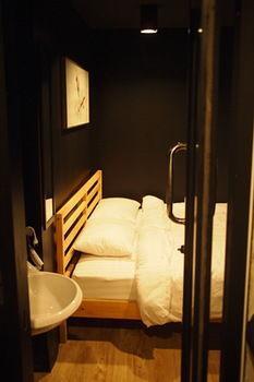 Hostel C40winks *