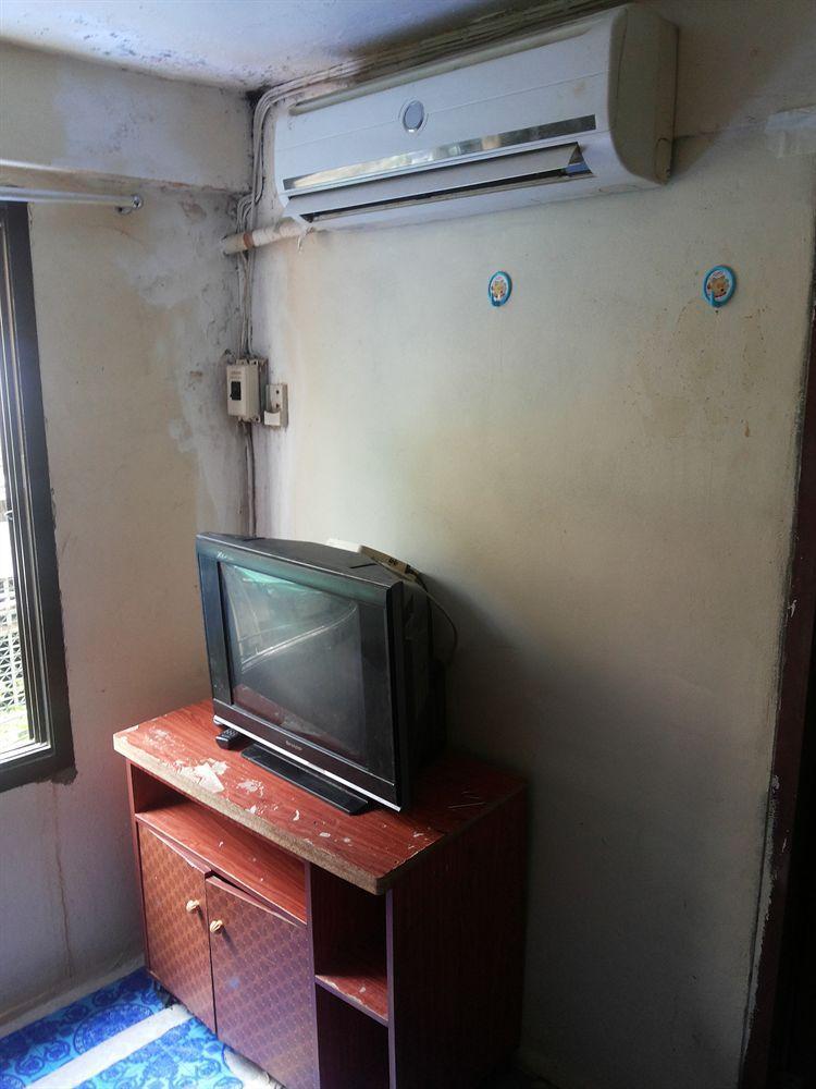 Hostel Q6 At 6 *