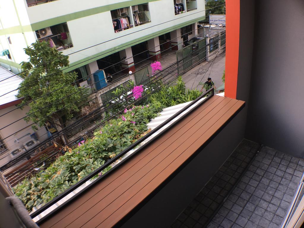 Guest house Popcorn House Ratchada 2*