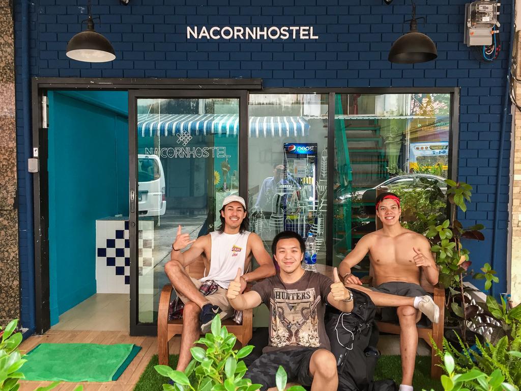 Nacorn Hostel *