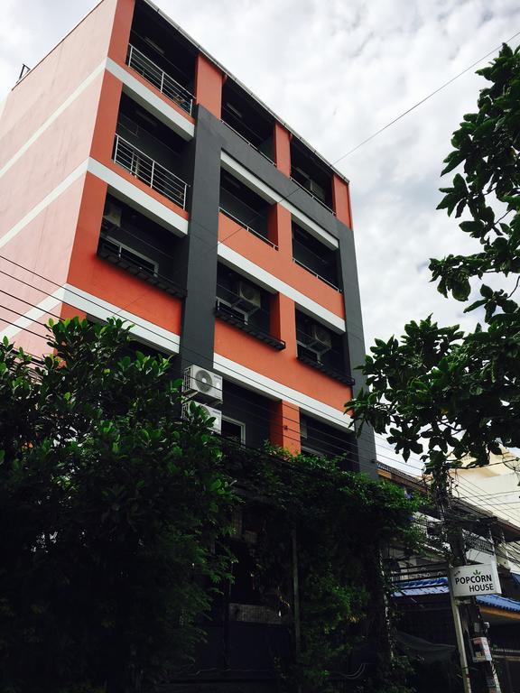 Guest house Popcorn House Ratchada