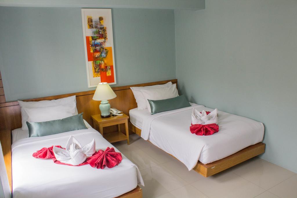 Hotel Cha-cha Phraathit 3*