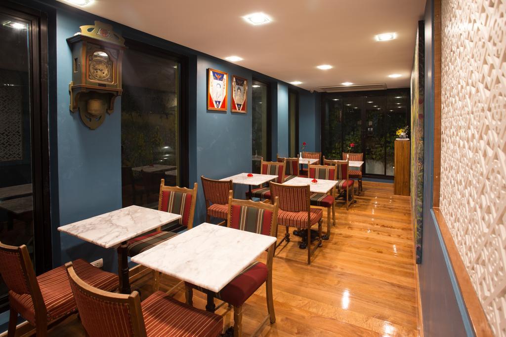 Nine Design Place Hotel 3*