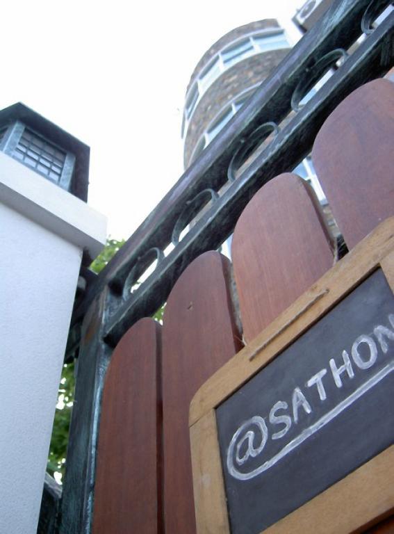 Atsathon Aparthotel Bangkok